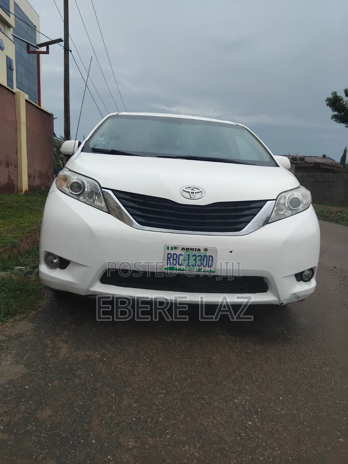 Toyota Sienna 2012 White