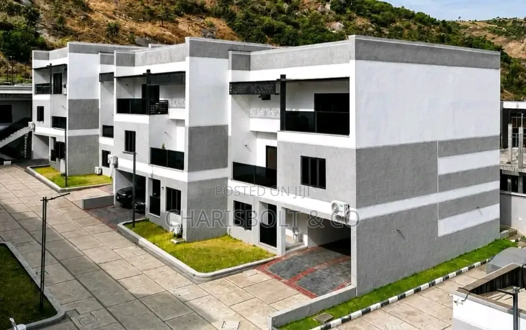 Furnished 5bdrm Duplex in Katampe Extension for sale