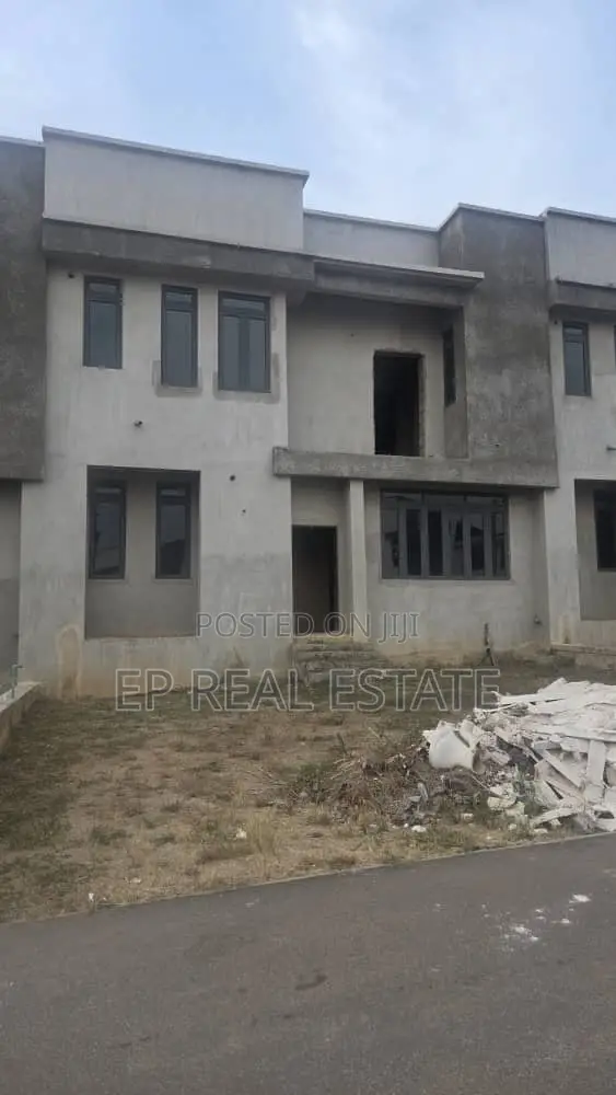 4bdrm House in Gwarinpa for sale