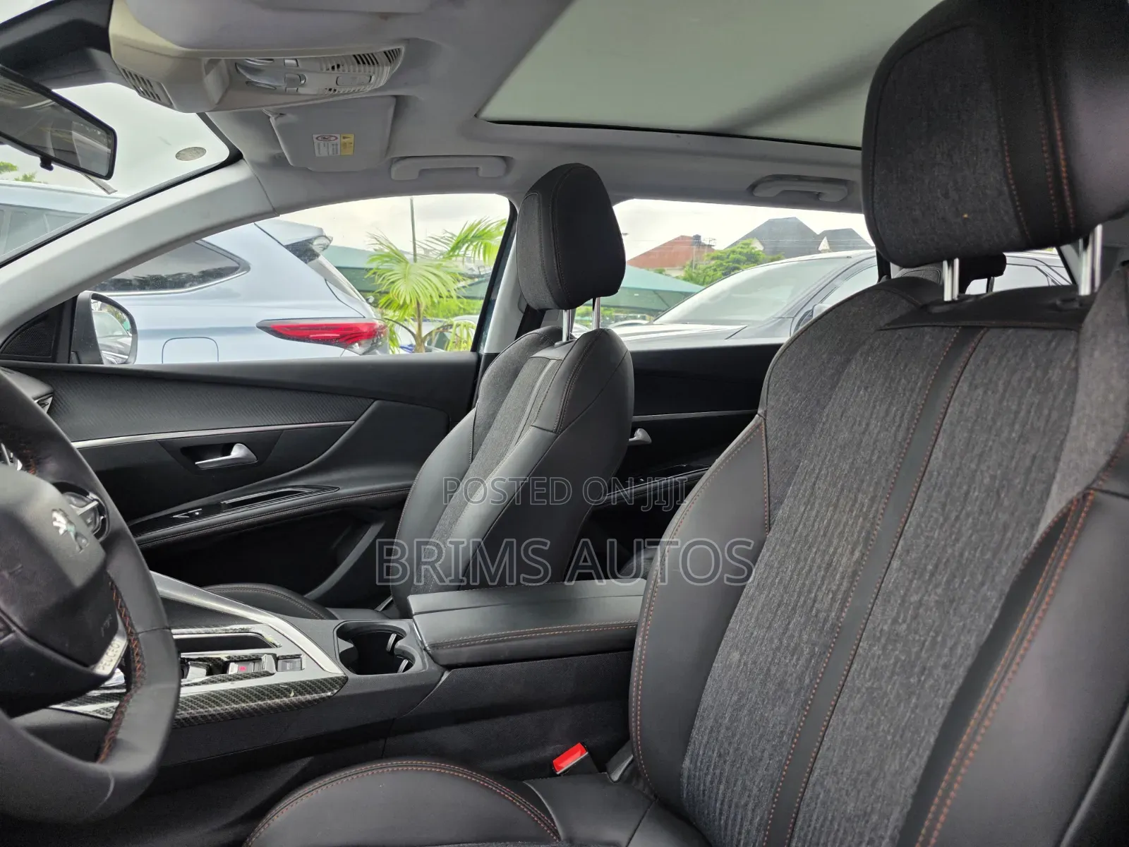 Peugeot 5008 2018 Green