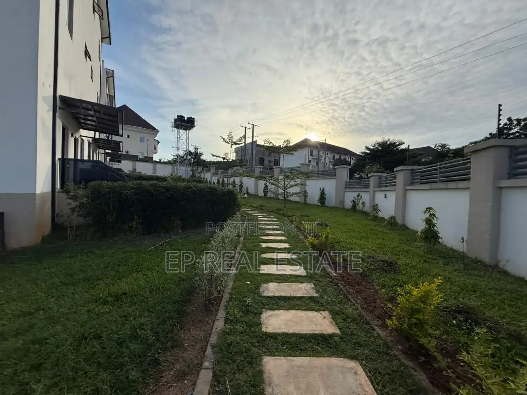 4bdrm House in Gwarinpa for sale