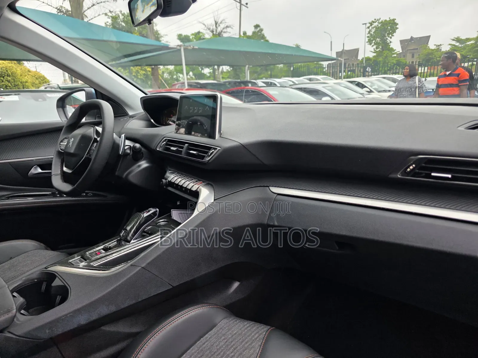 Peugeot 5008 2018 Green