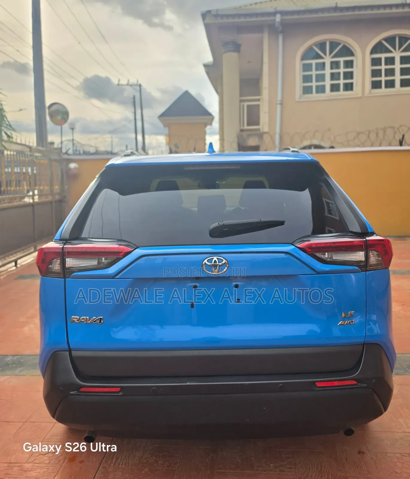 Toyota RAV4 2019 Blue