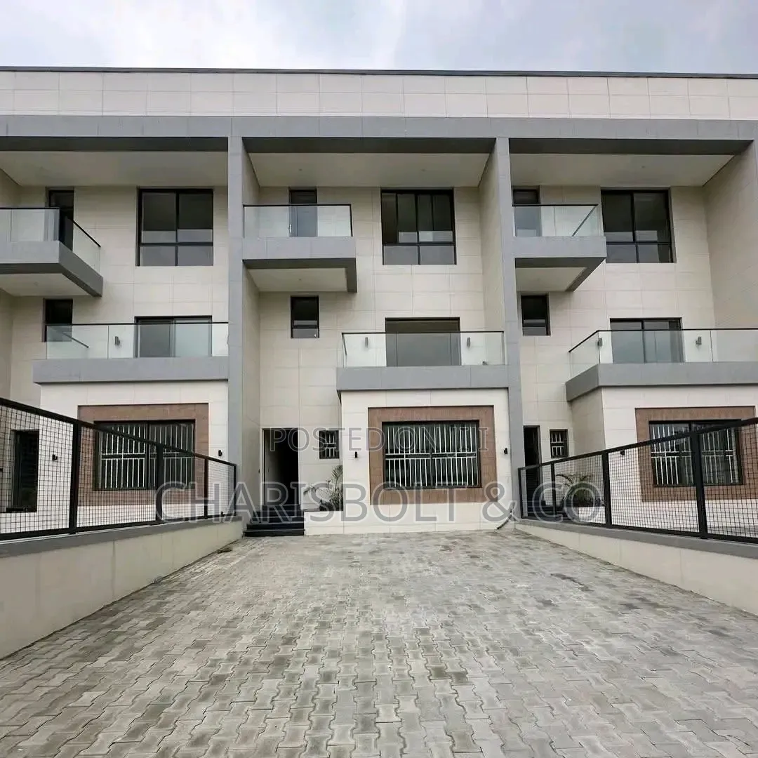 Furnished 5bdrm Duplex in Katampe Extension for sale