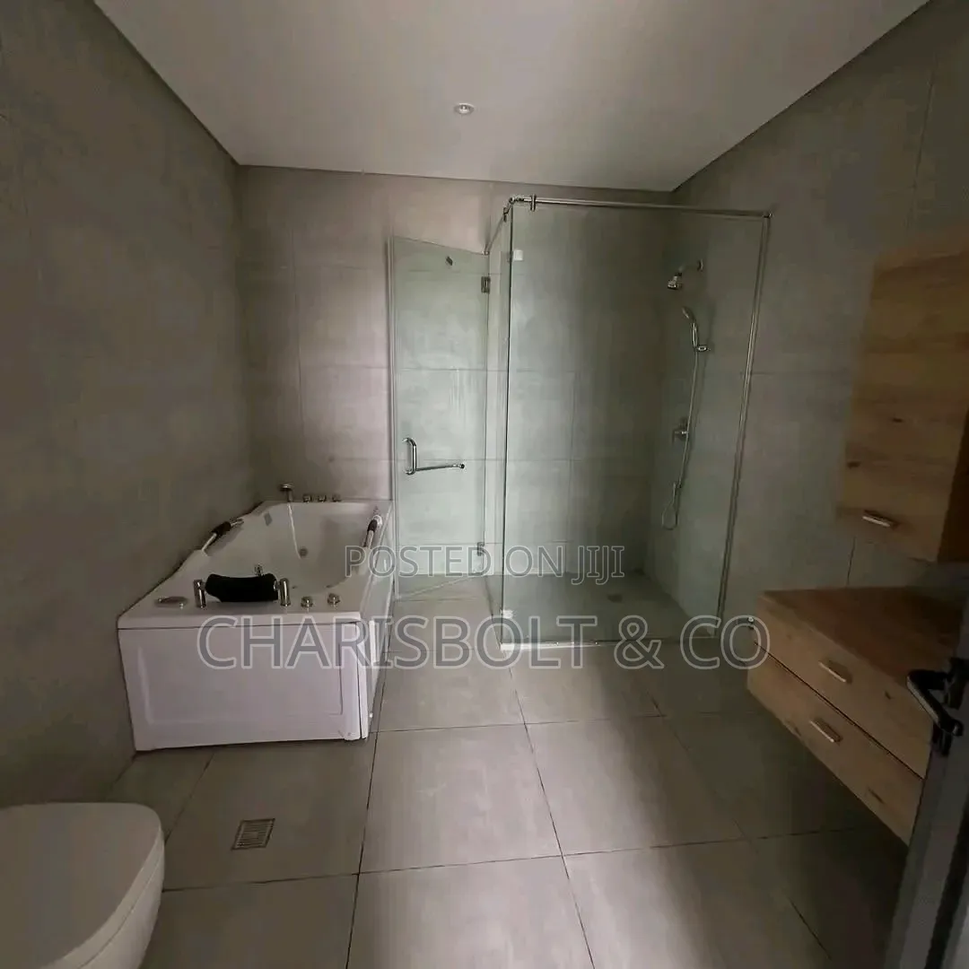 Furnished 5bdrm Duplex in Katampe Extension for sale