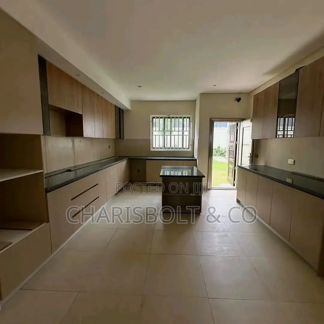 Furnished 5bdrm Duplex in Katampe Extension for sale