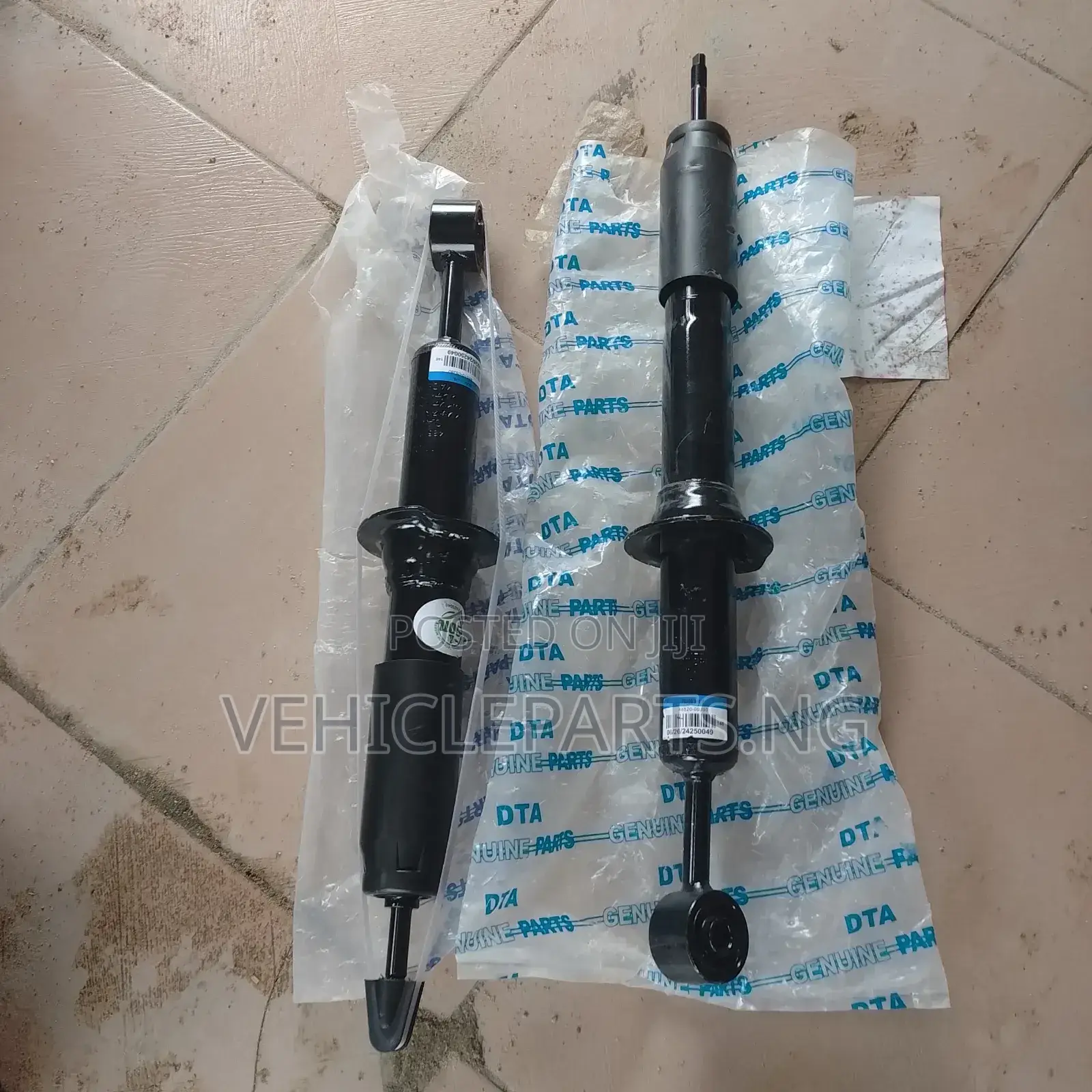 Front Shock Absobers Toyota Tundra 2000-2006