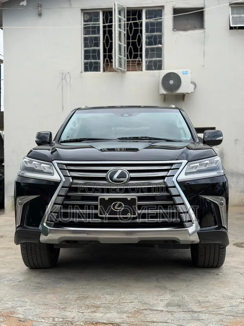 Lexus LX 570 AWD 2017 Black