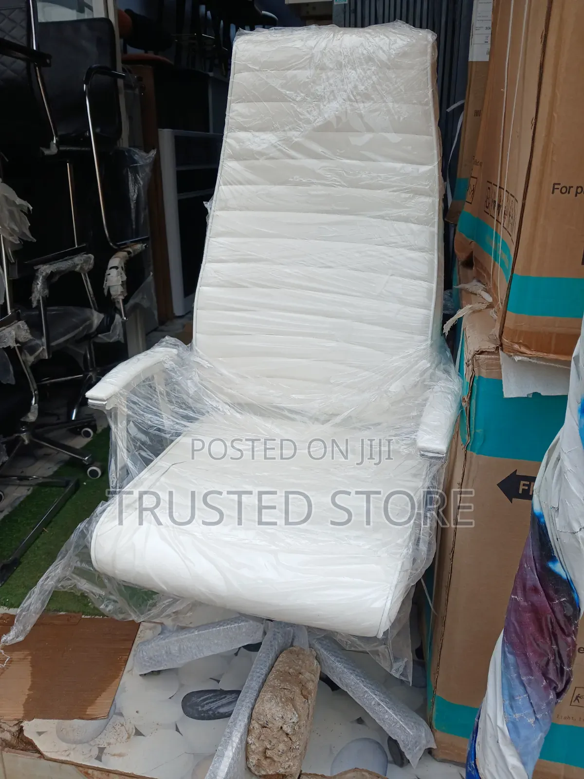 Executive Quality Swivel Office Chair B430