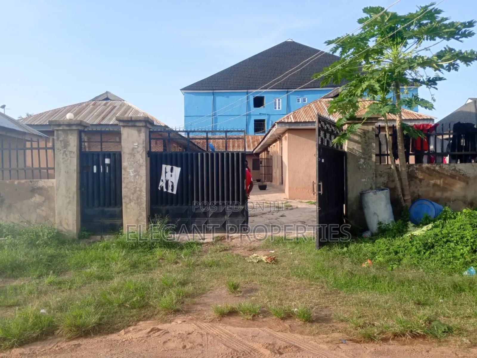 Mini Flat in Reality Church for sale