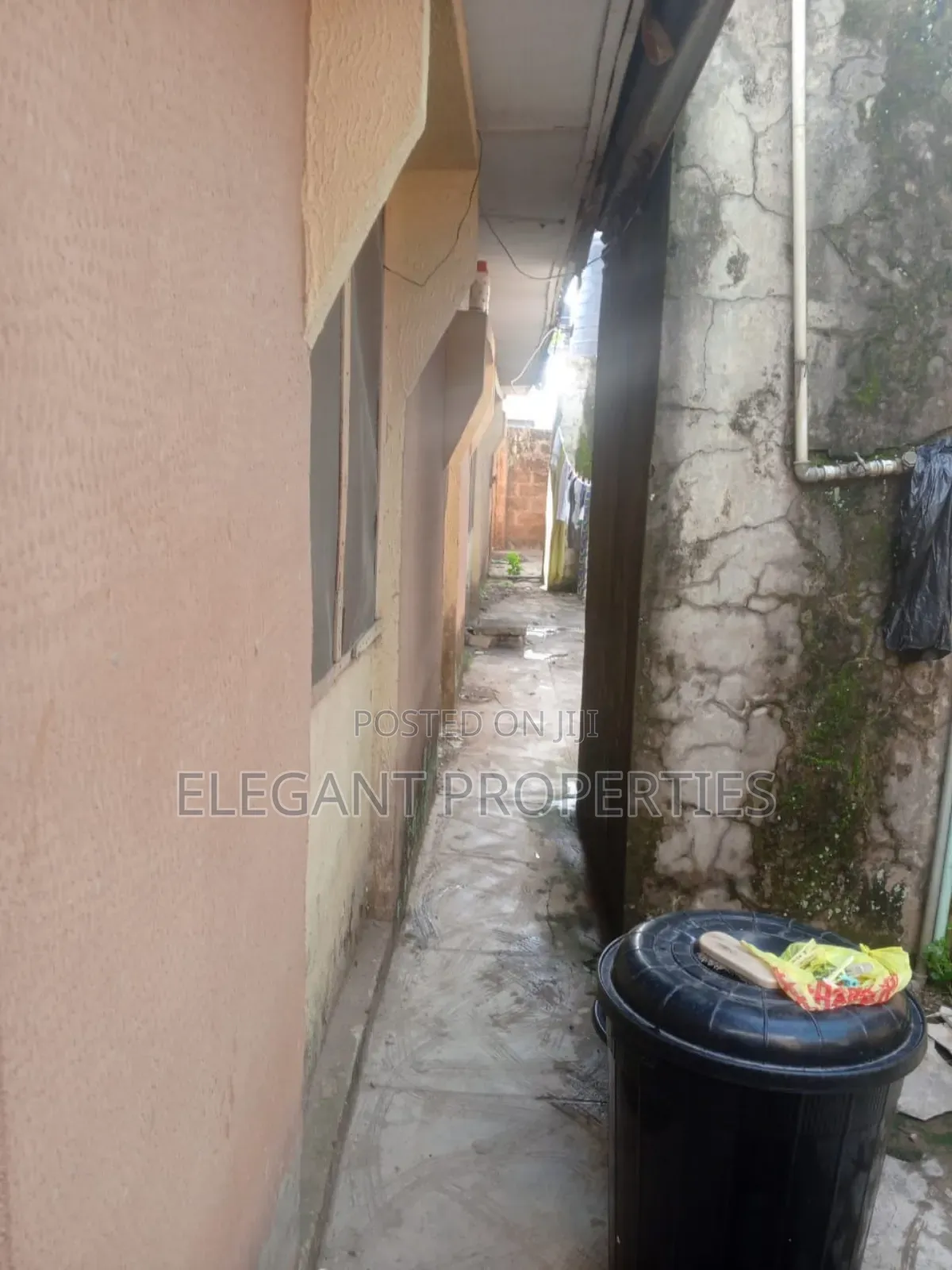 Mini Flat in Reality Church for sale