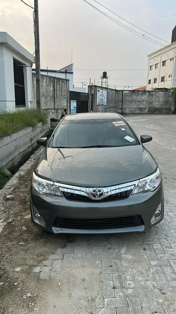 Toyota Camry 2013 Gray