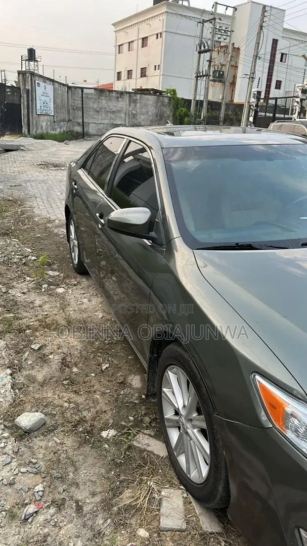Toyota Camry 2013 Gray