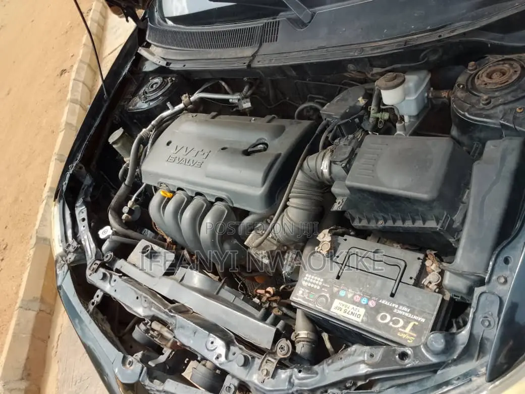 Pontiac Vibe Automatic 2004 Black