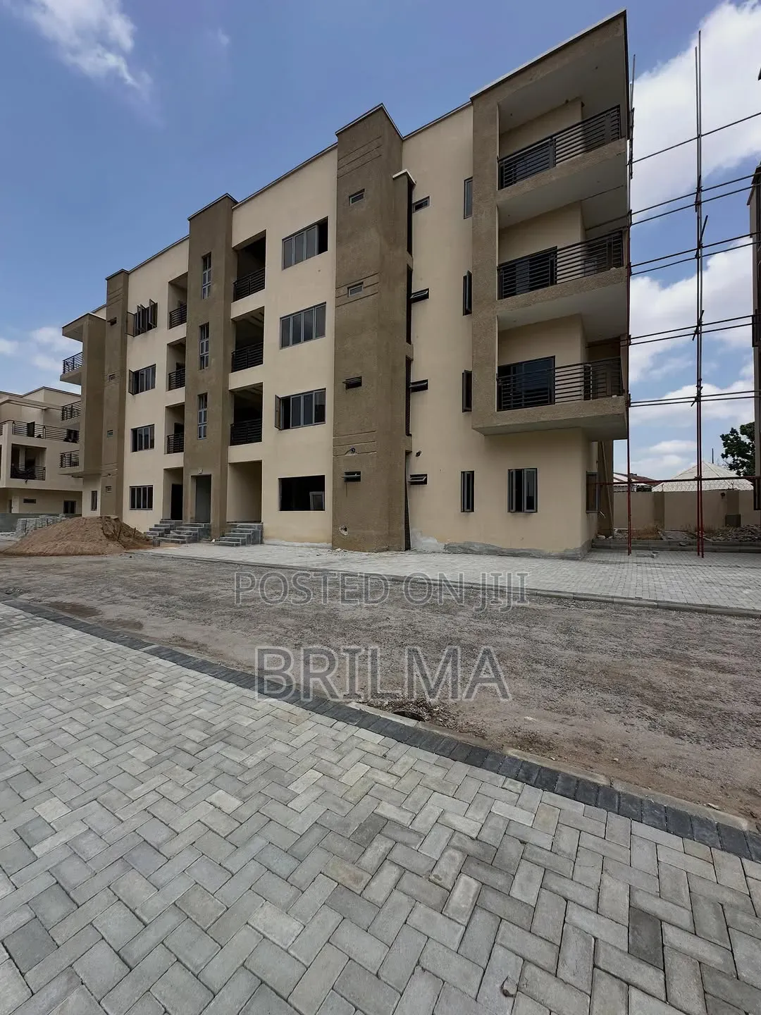 3bdrm Apartment in Apo Resettlement for sale