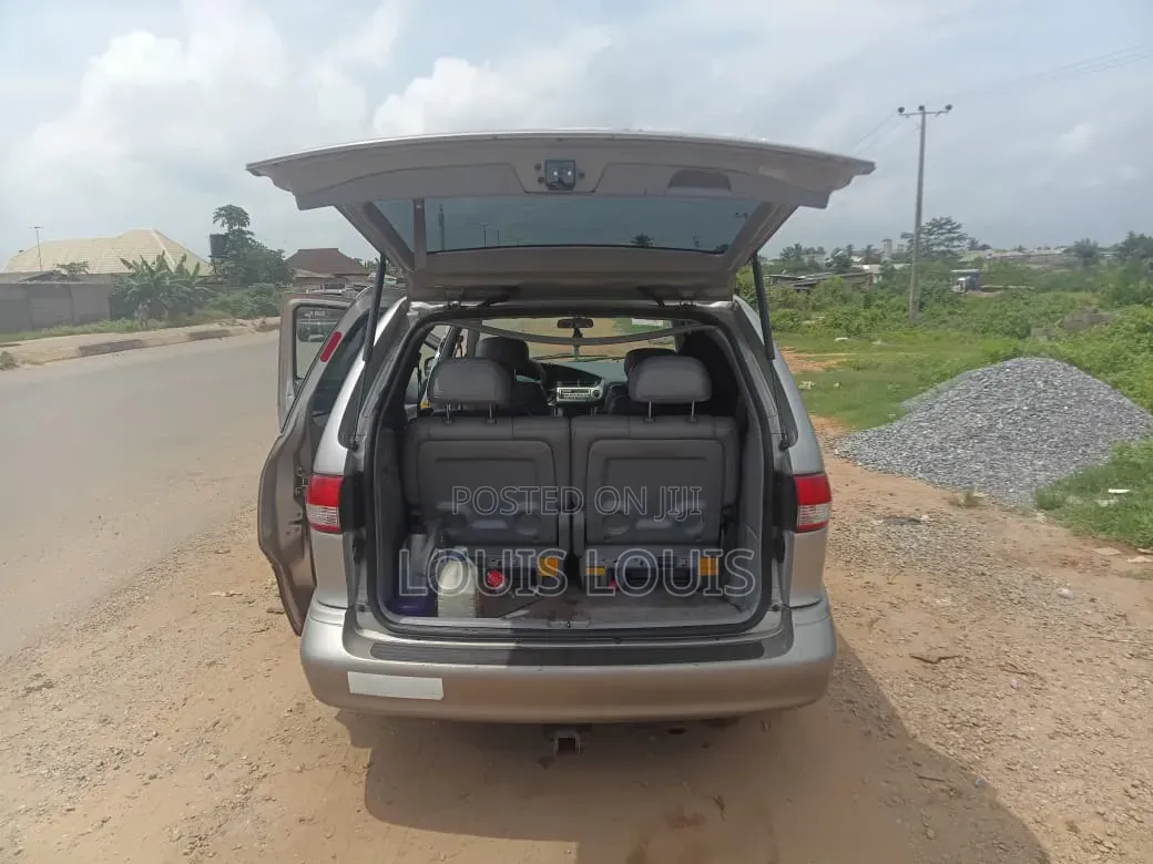 Toyota Sienna XLE 2003 Silver