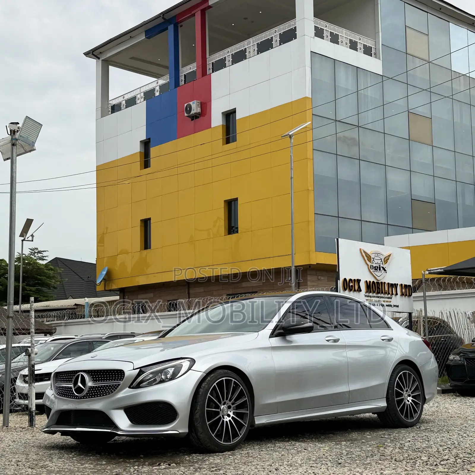 Mercedes-Benz C300 2016 Silver