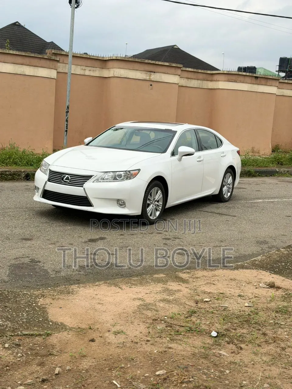 Lexus ES 350 FWD 2015 White