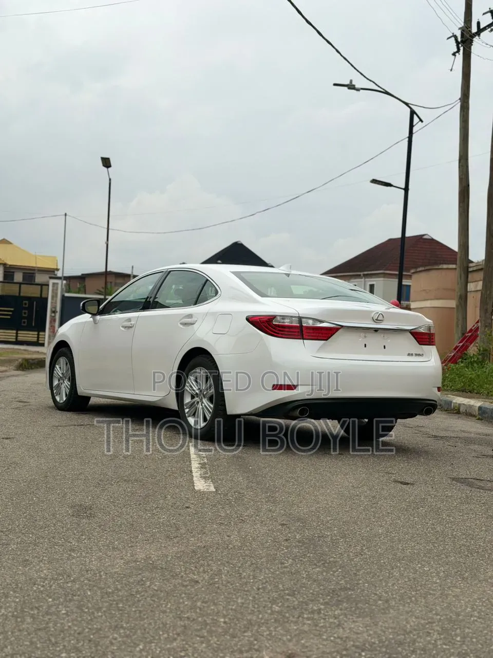 Lexus ES 350 FWD 2015 White