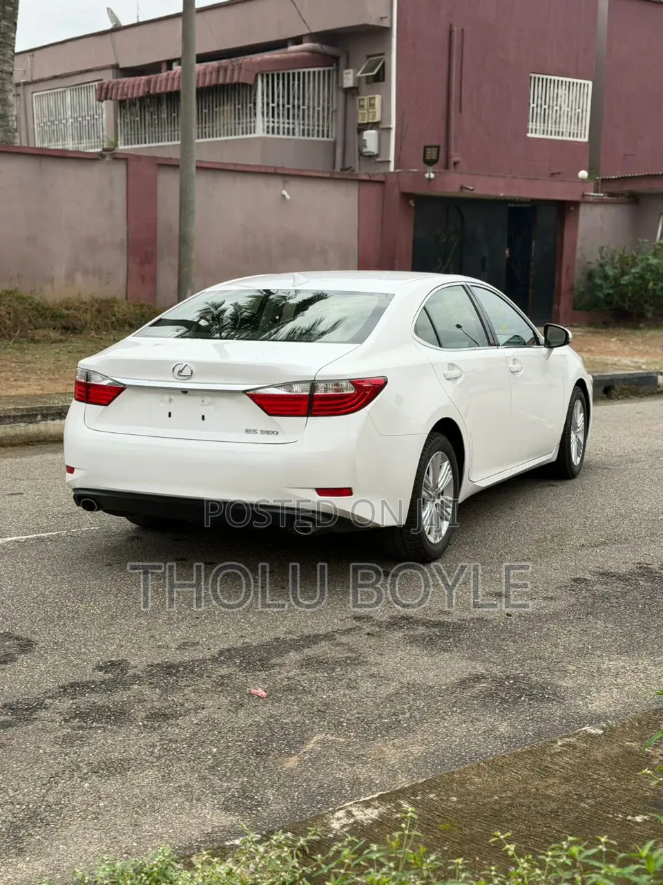 Lexus ES 350 FWD 2015 White