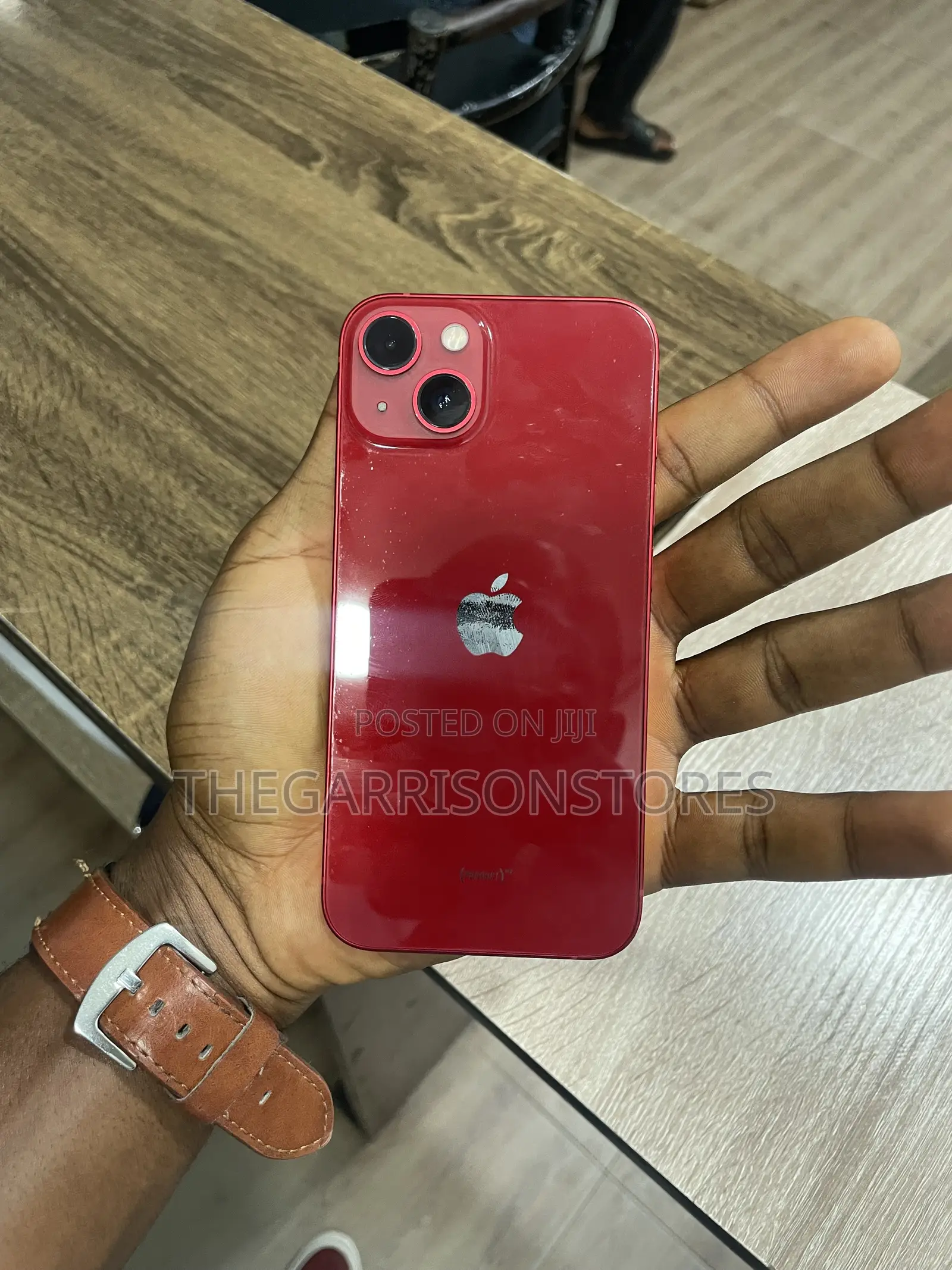 Apple iPhone 13 128 GB Red