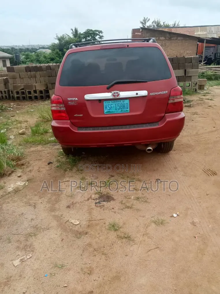 Toyota Highlander 2004 Red