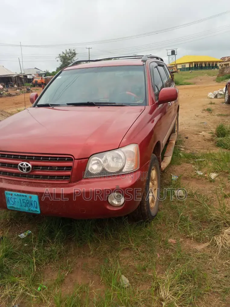 Toyota Highlander 2004 Red