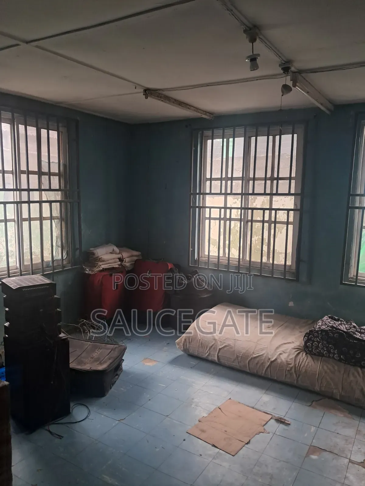 2bdrm Bungalow in Close Satellite Town for sale