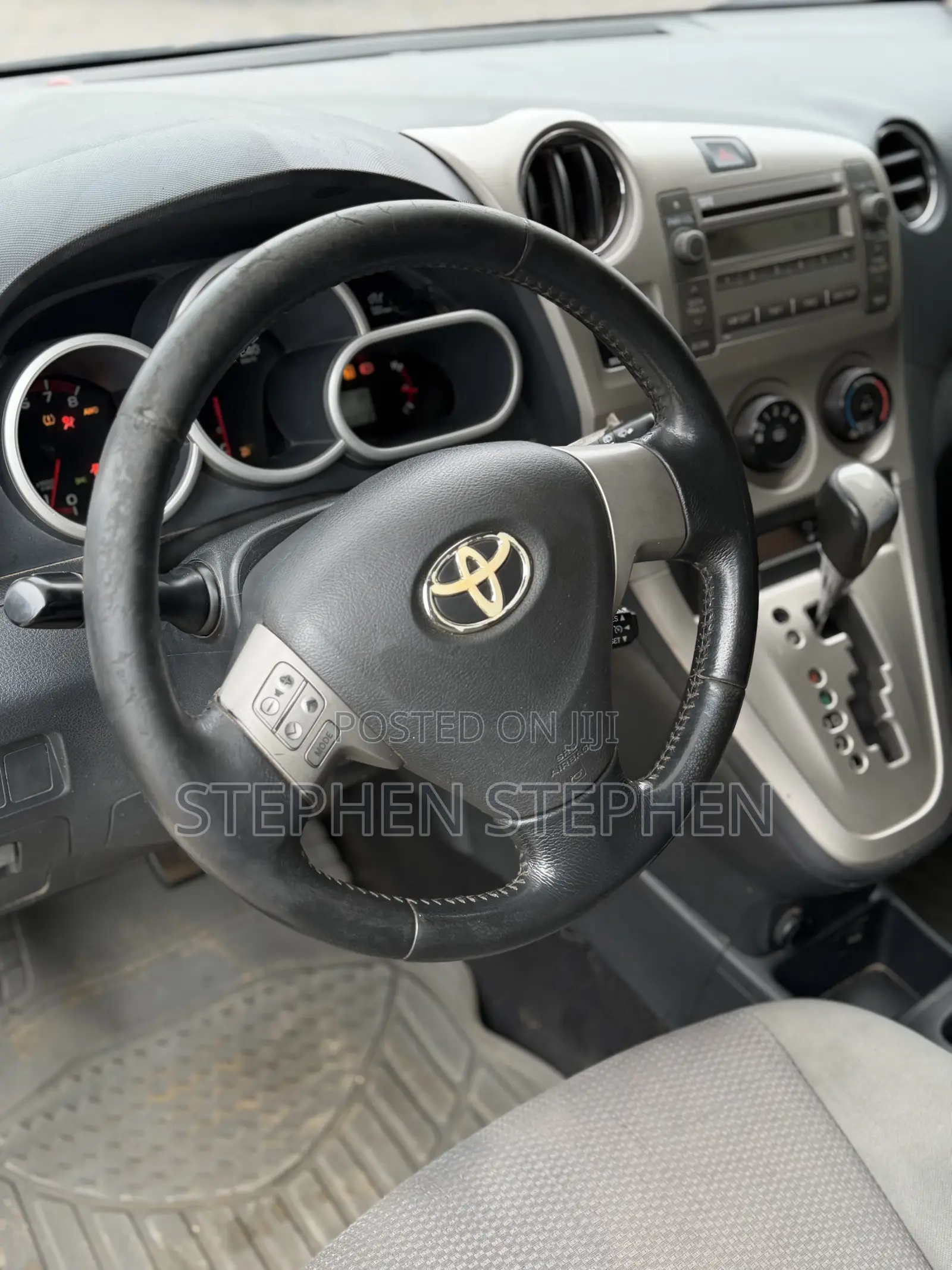 Toyota Matrix 2010 Gray