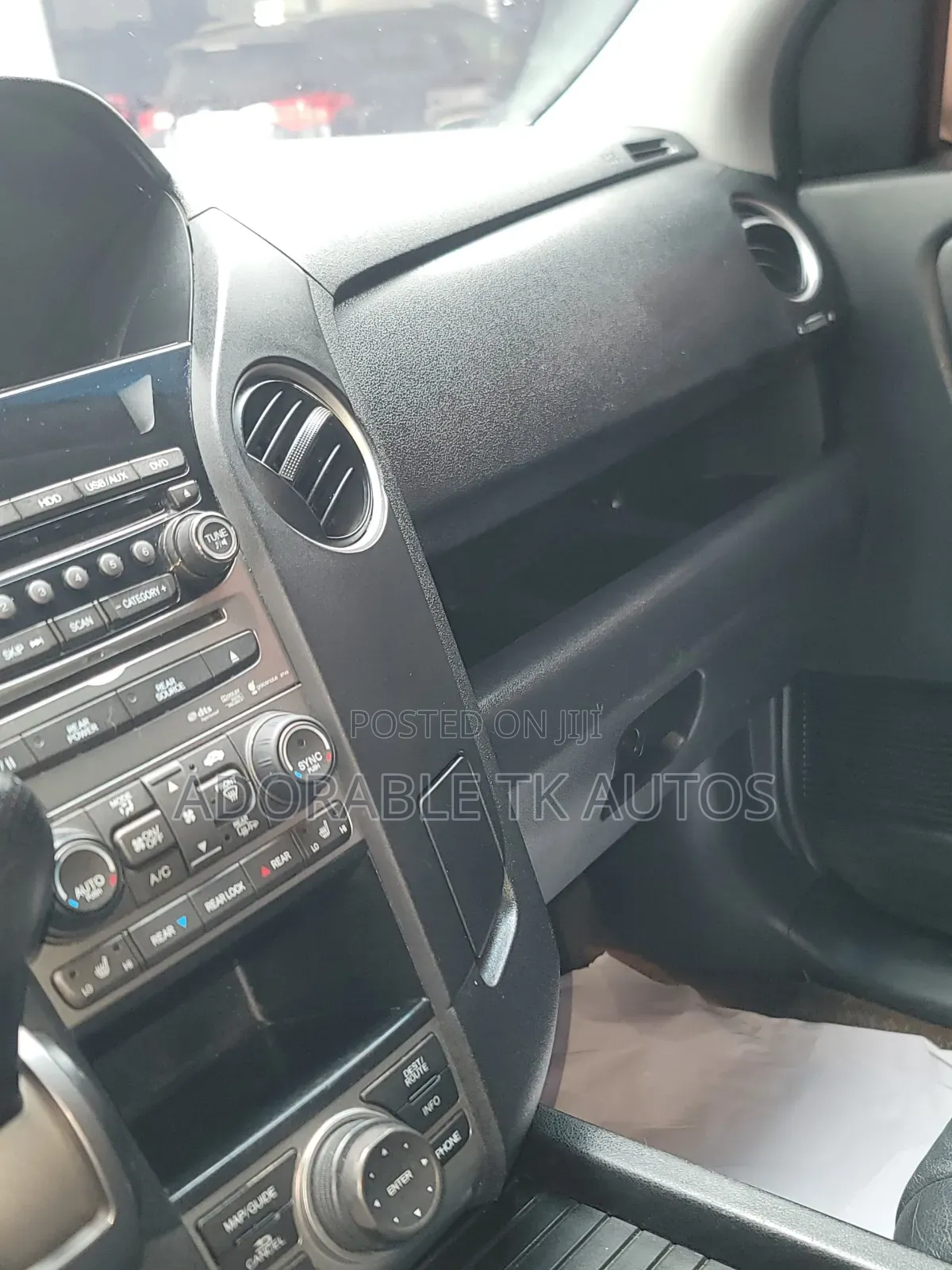 Honda Pilot Touring w/RES/Navi 4WD (3.5L 6cyl 5A) 2013 Off white