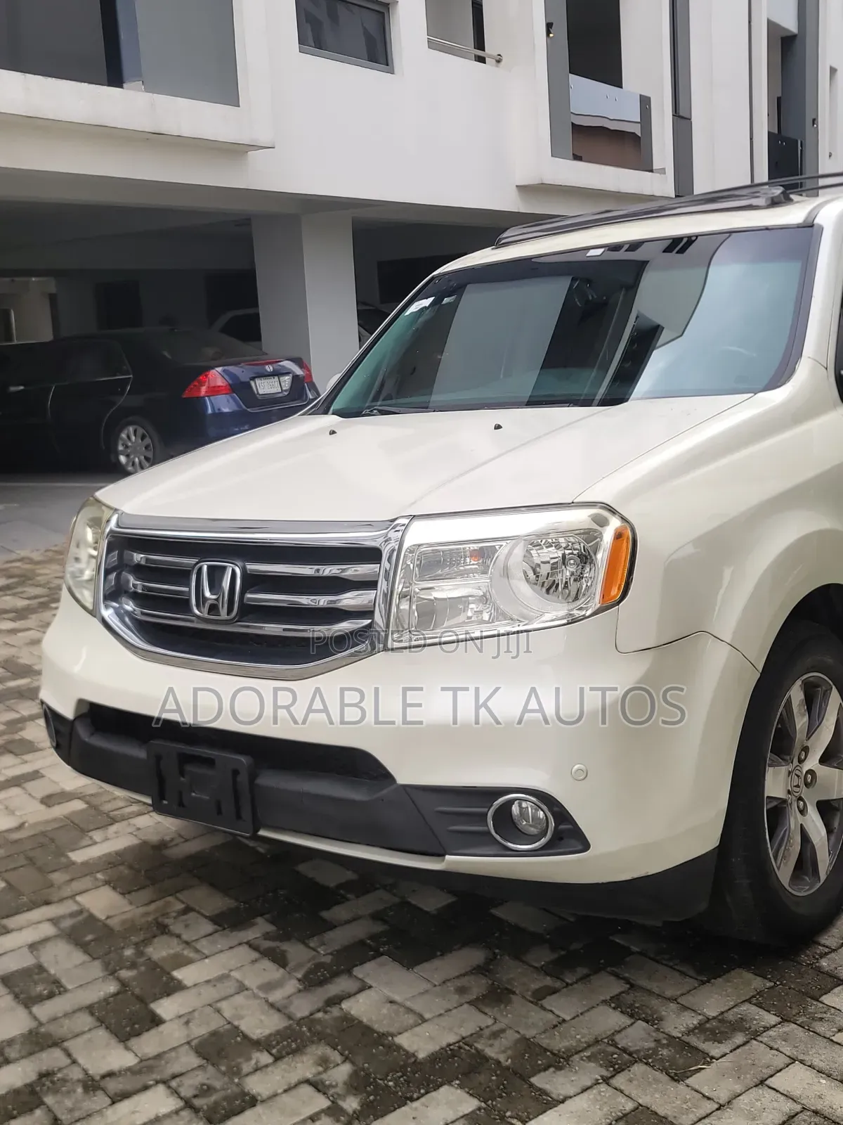 Honda Pilot Touring w/RES/Navi 4WD (3.5L 6cyl 5A) 2013 Off white