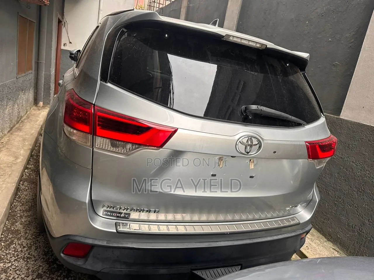 Toyota Highlander XLE 2019 Silver