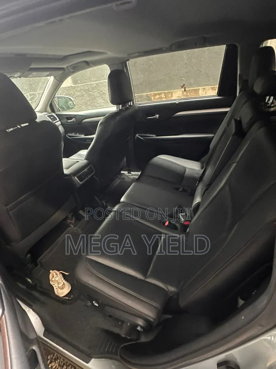Toyota Highlander XLE 2019 Silver