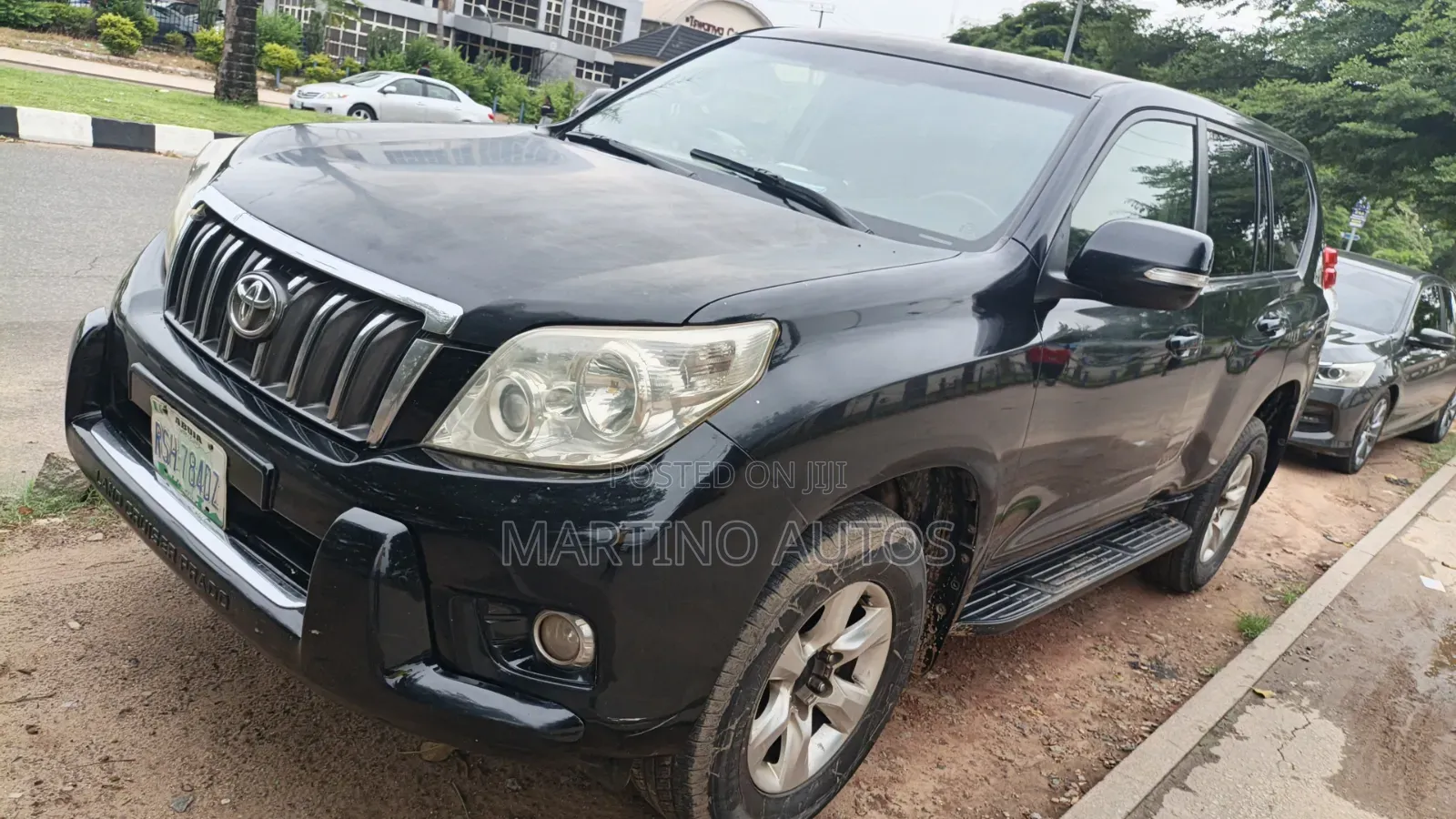 Toyota Land Cruiser Prado 2010 Black