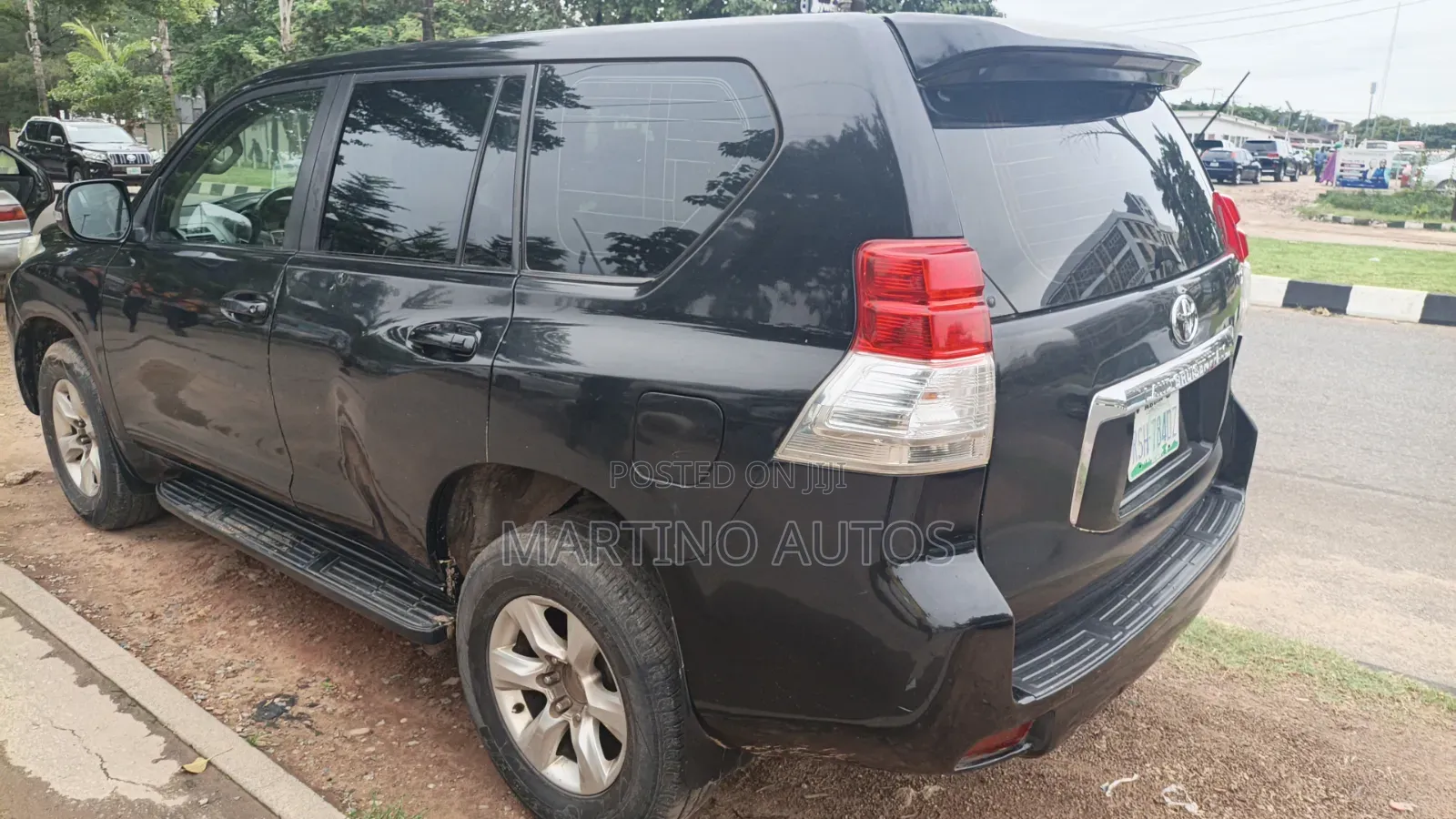 Toyota Land Cruiser Prado 2010 Black