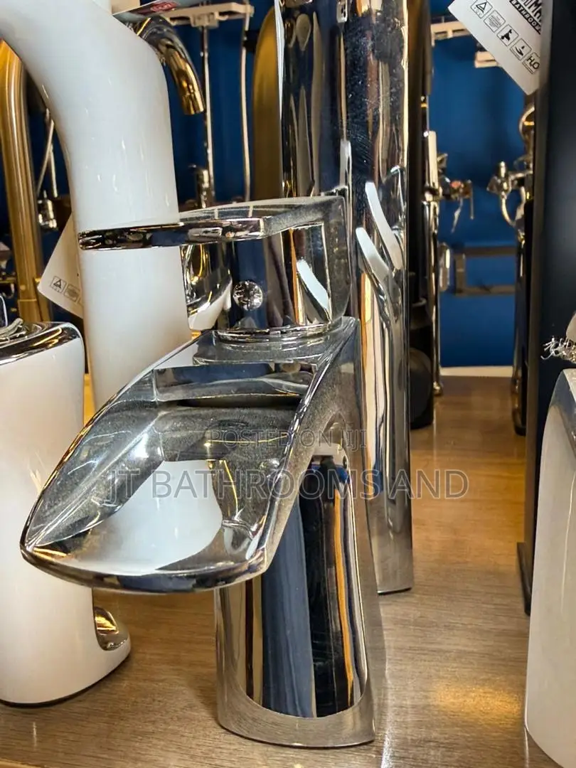 Polished Waterfall-Style Bathroom Sink Faucet/ Stainless