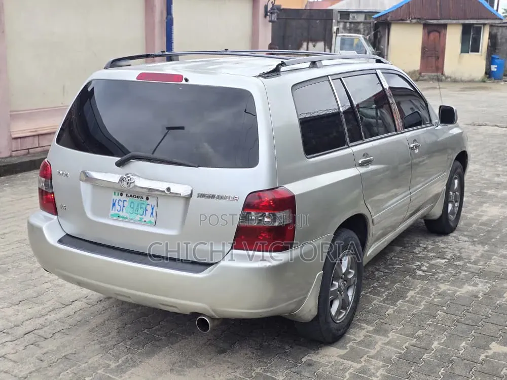 Toyota Highlander 2005 Silver