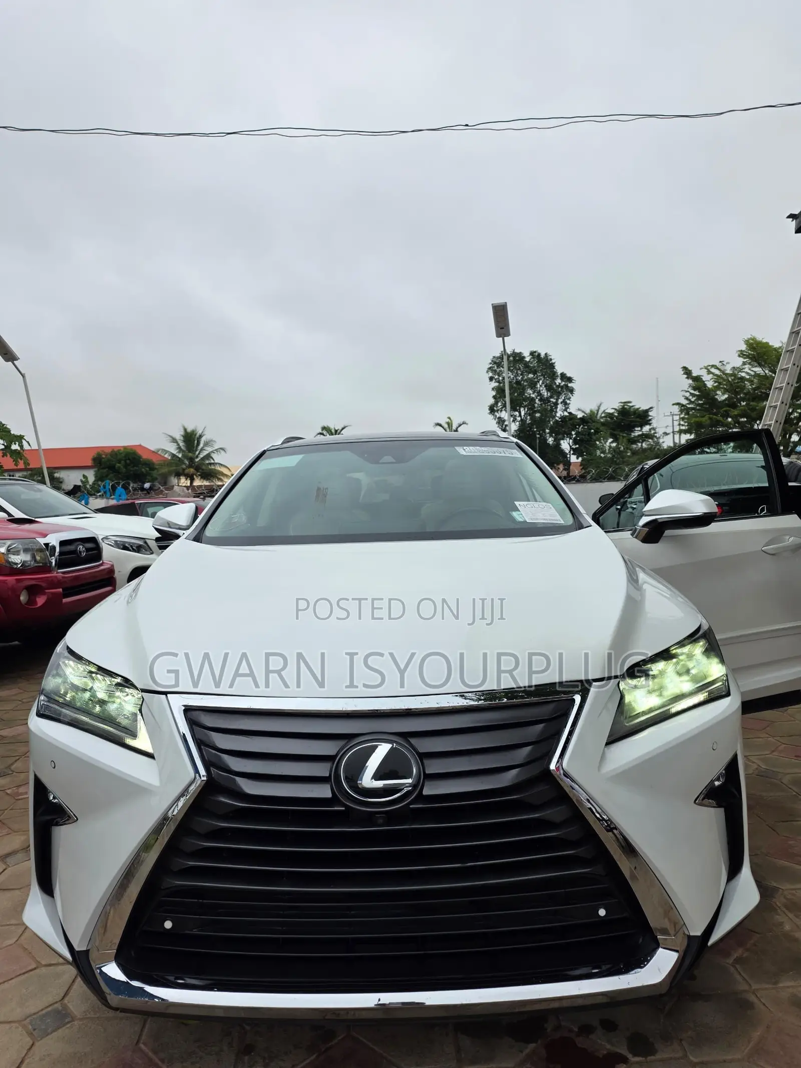 Lexus RX 350 FWD 2017 White