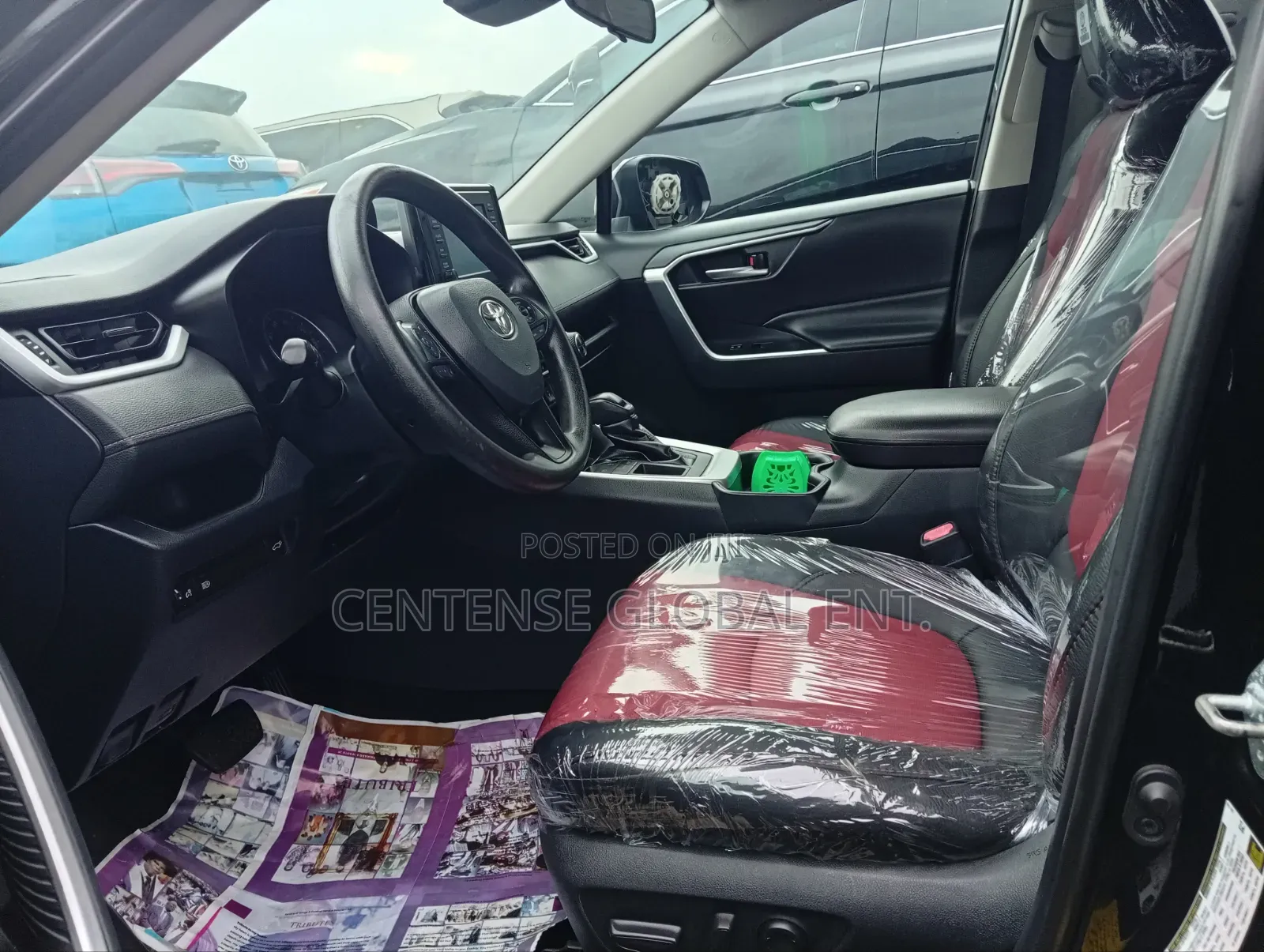 Toyota RAV4 XLE 2021 Black
