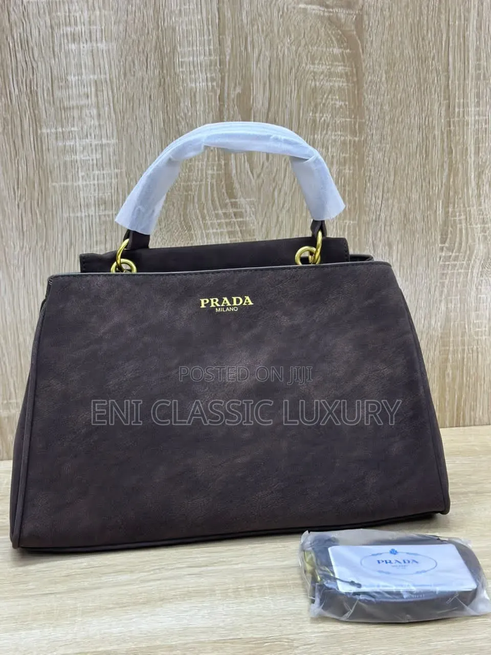 Top Notch Luxury Women's Handbags Prada Well Banded Package