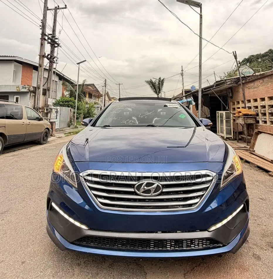 Hyundai Sonata SE 4dr Sedan (2.4L 4cyl 6A) 2015 Blue