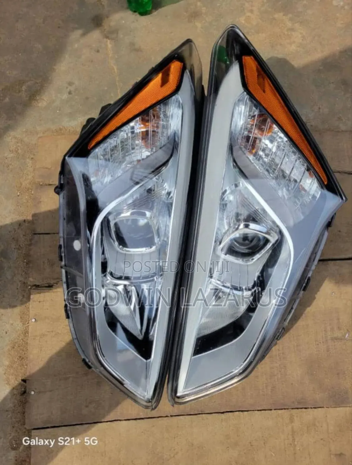 Hyundai Santa Fe Headlamp 2013