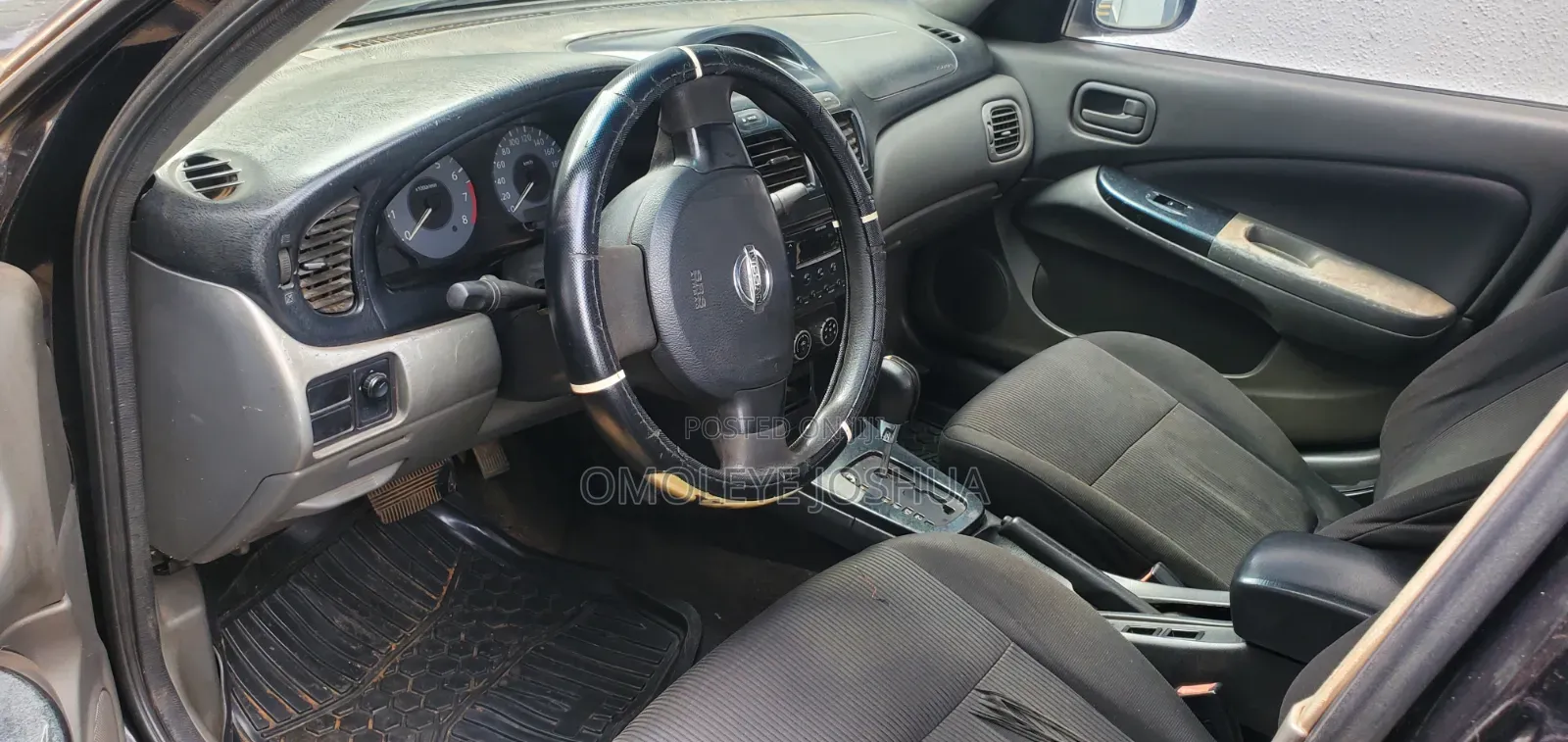Nissan Sunny 2010 Black