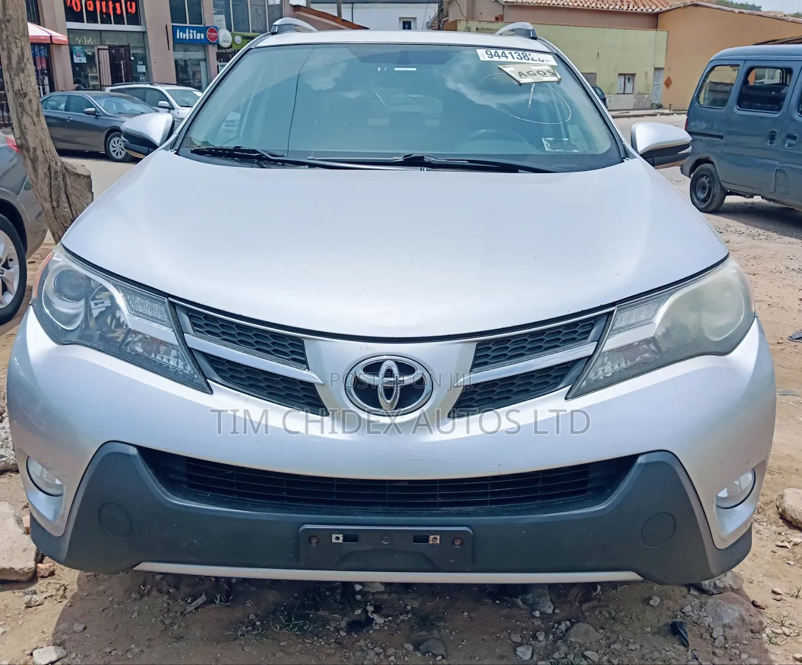 Toyota RAV4 XLE 4dr SUV (2.5L 4cyl 6A) 2014 Silver