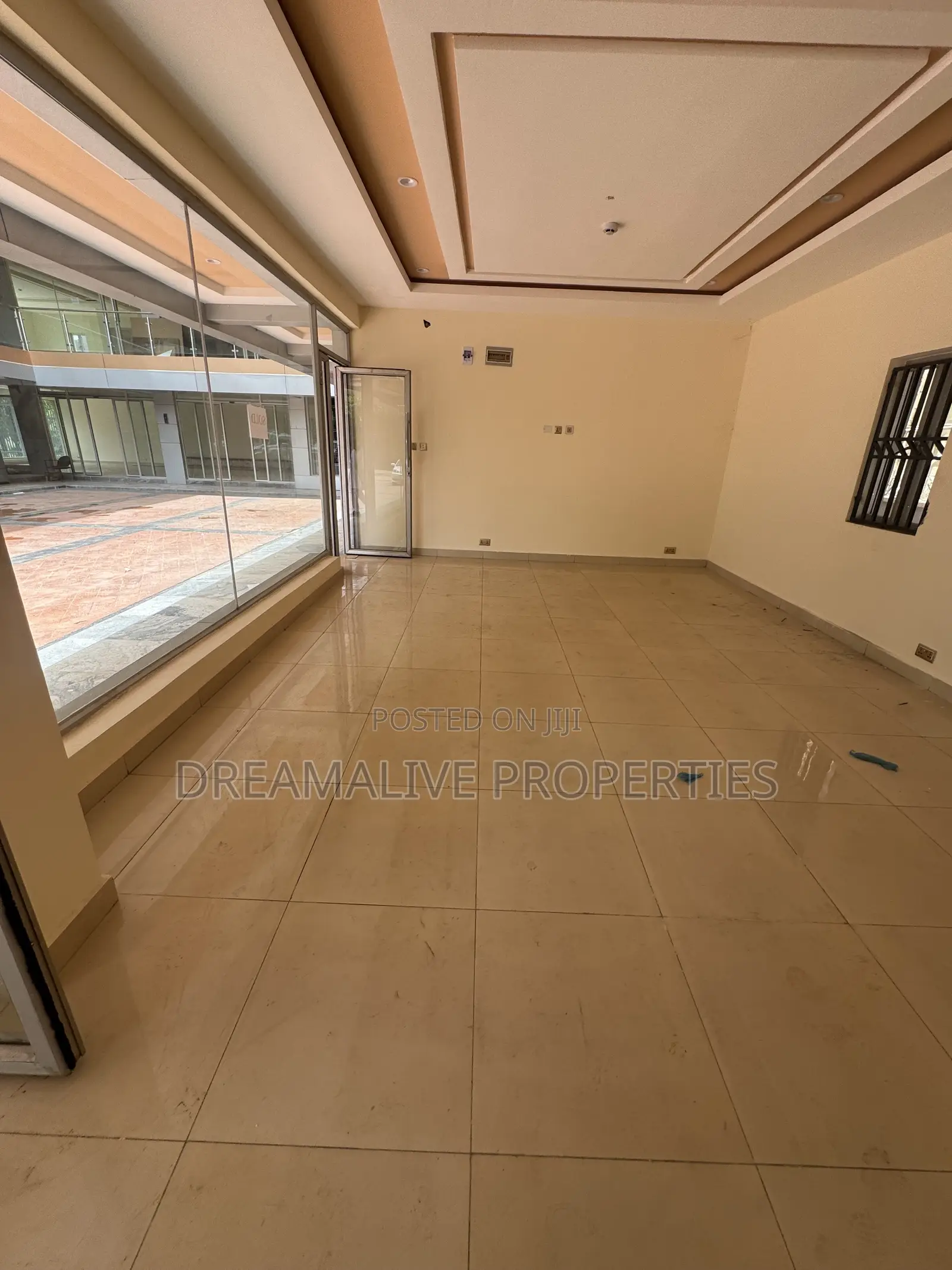 Plaza Space for Rent