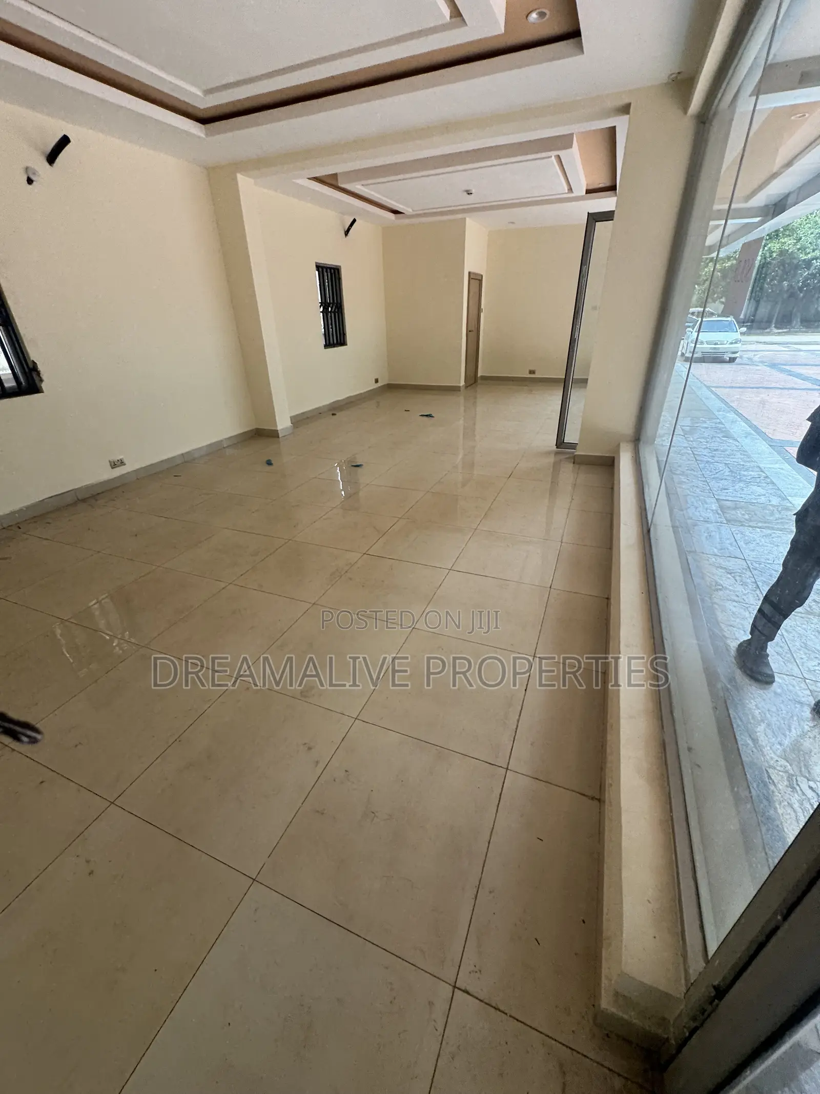 Plaza Space for Rent