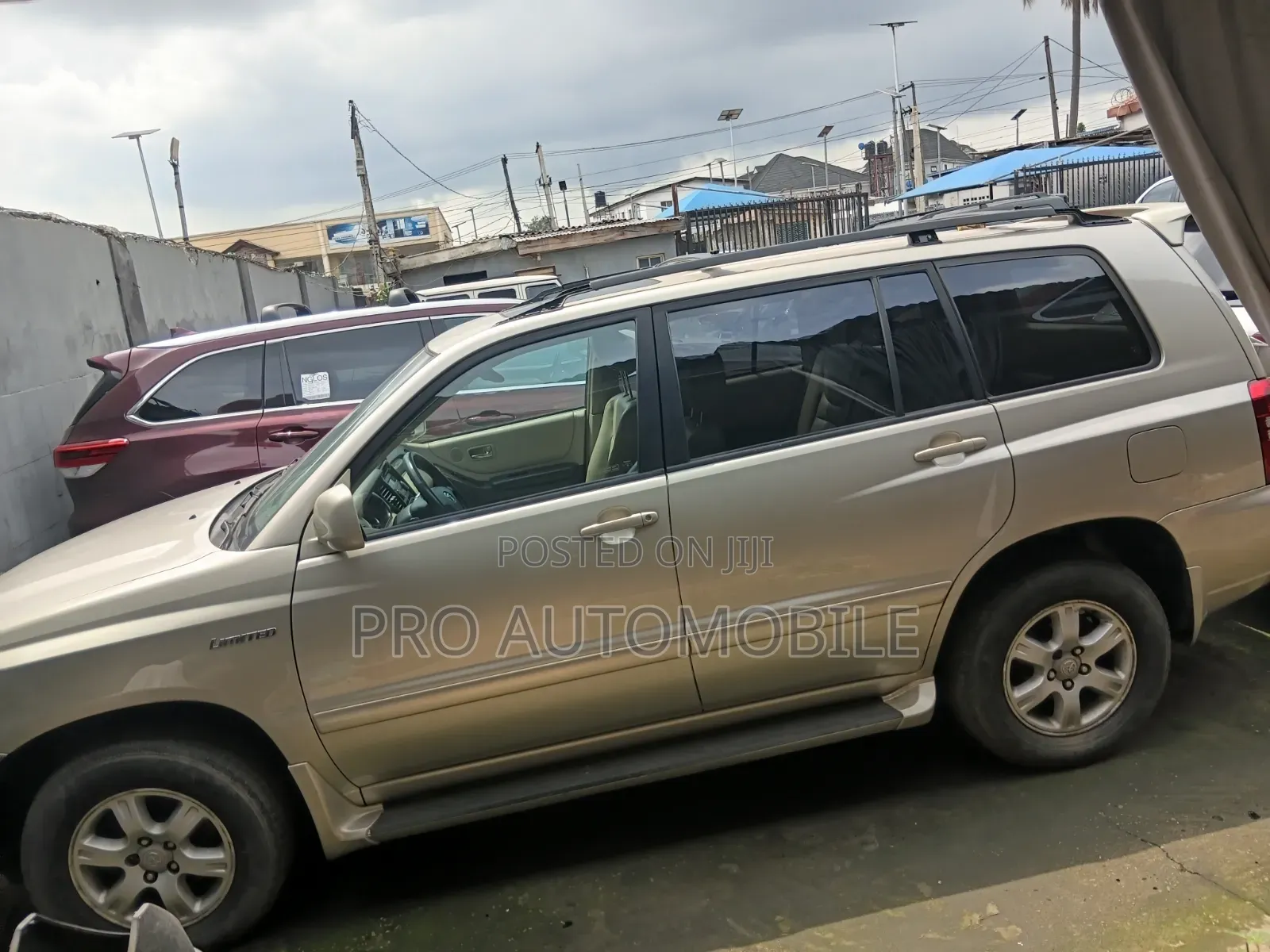 Toyota Highlander Limited V6 AWD 2003 Gold