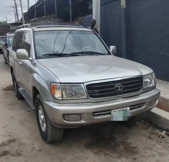 Toyota Land Cruiser 90 Automatic 2002 Gold