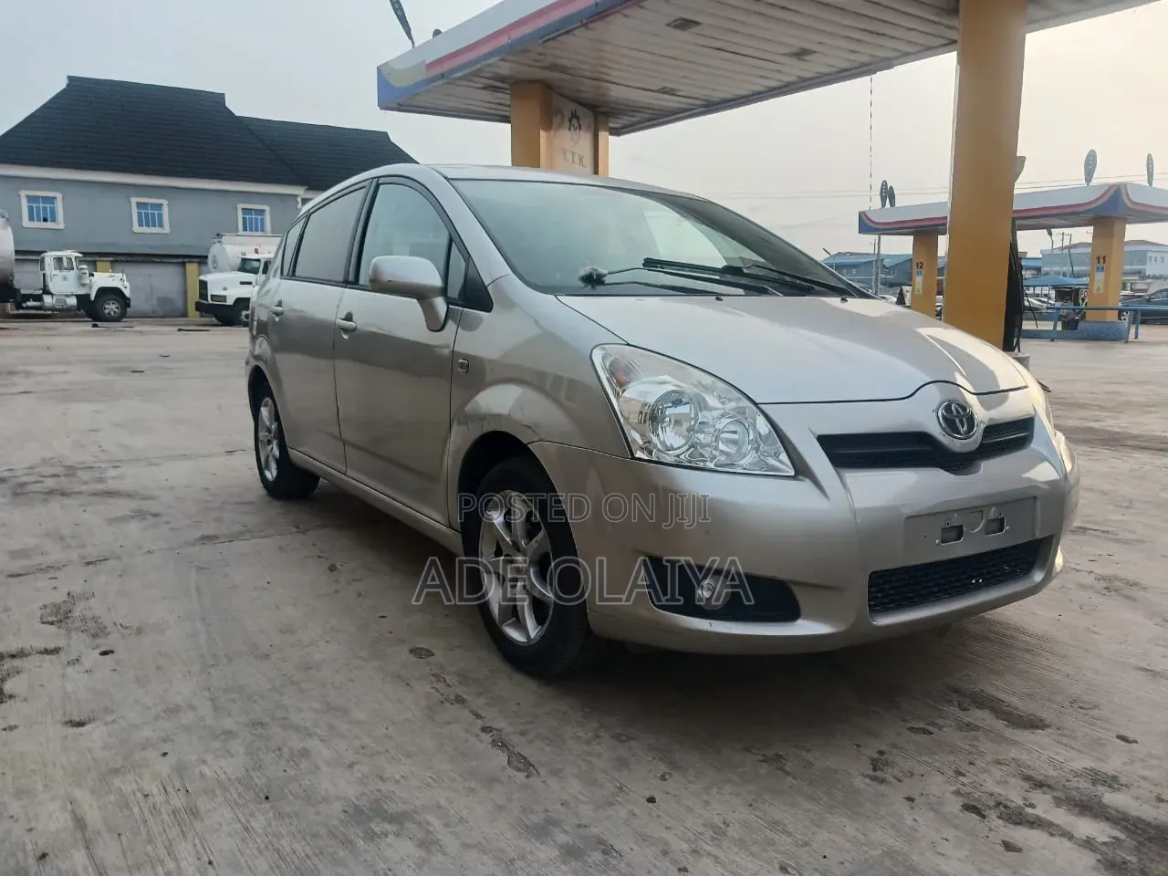 Toyota Verso 1.8 2009 Silver