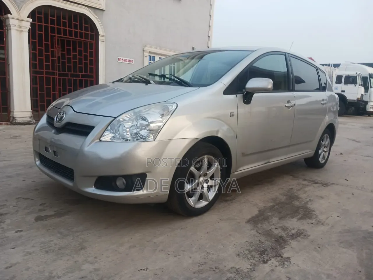 Toyota Verso 1.8 2009 Silver
